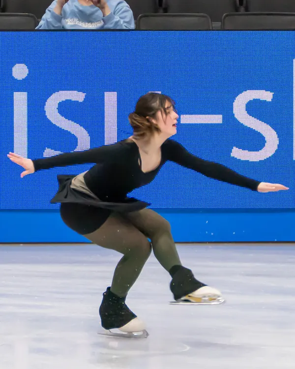 Alysa Liu in practice at the 2025 World Championships, Boston (cropped)