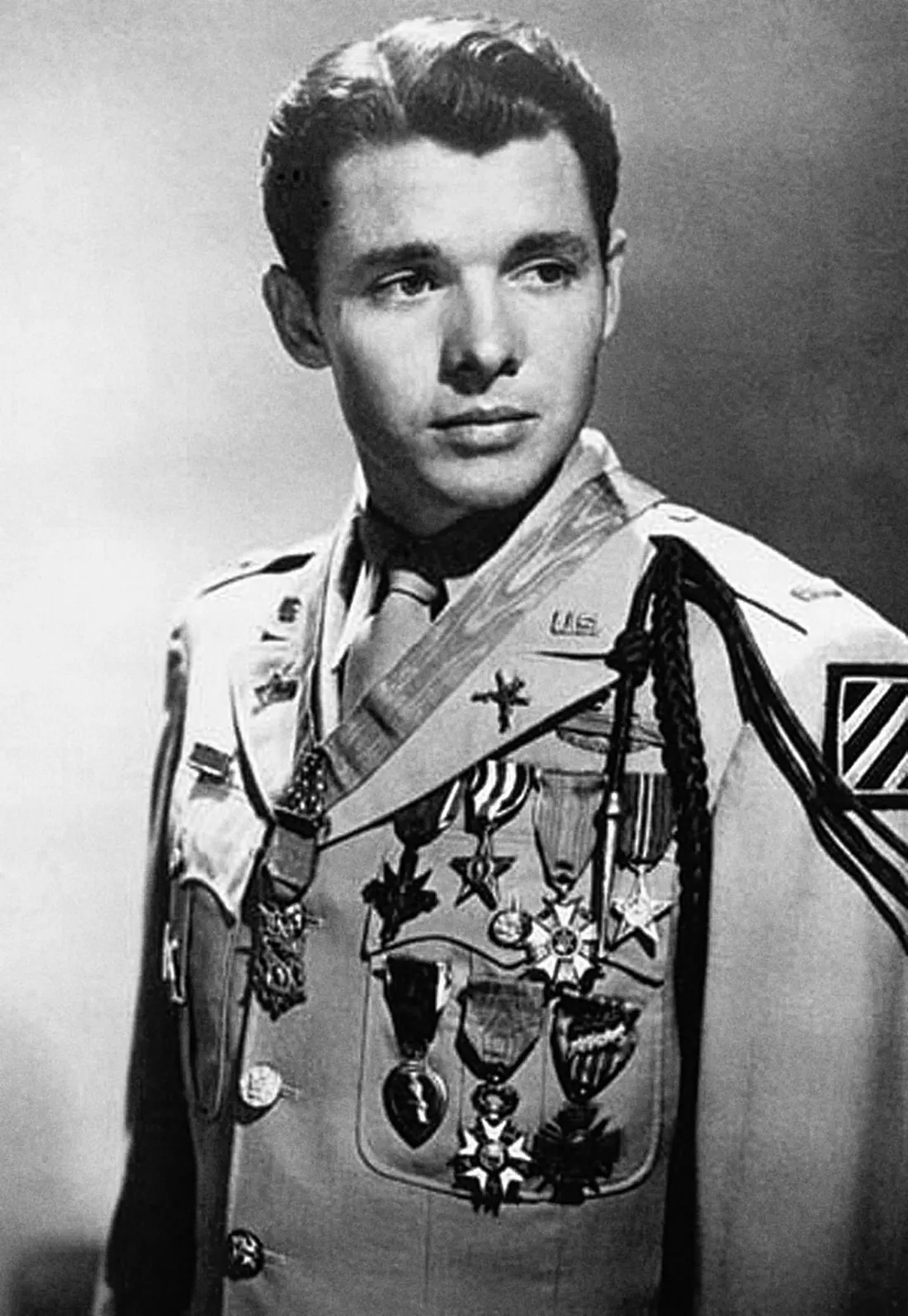 Audie Murphy in uniform with his decorations, US Army publicity photo, 1948