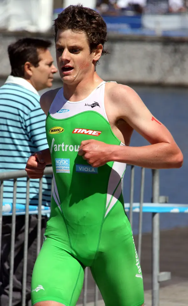 Jonny Brownlee winning the Triathlon de Dunkerque, May 23, 2010 (not Cozumel)