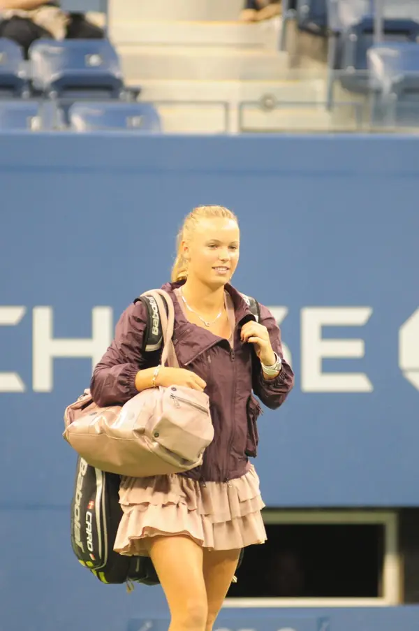 Caroline Wozniacki walking out for her fourth-round match at the US Open, September 7, 2009