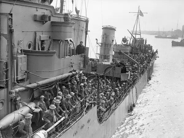 Troops evacuated from Dunkirk on a destroyer at Dover, May 31, 1940 (not Sundowner)