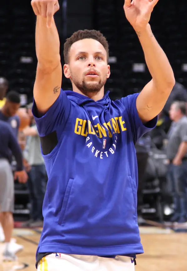 Stephen Curry warming up before a game in Denver, November 4, 2017 (not the 2018 Finals)