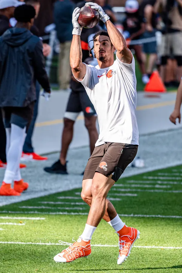 Damon Sheehy-Guiseppi catching a ball overhead in warm-ups before the same game, Cleveland, August 8, 2019 (not the punt return)