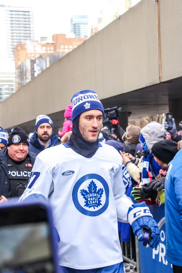Pierre Engvall at a Maple Leafs outdoor practice, January 2020 (not the 2020 game)