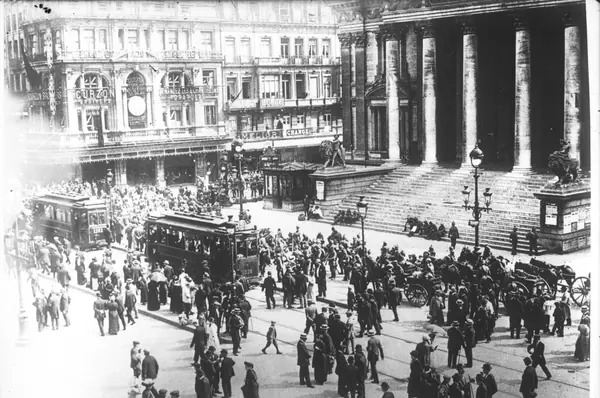 German troops on the Place de la Bourse, Brussels, September 1914 (not Cavell’s network)