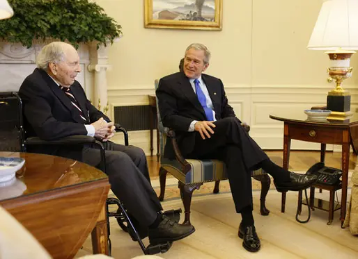President George W. Bush with Frank Buckles in the Oval Office, March 6, 2008