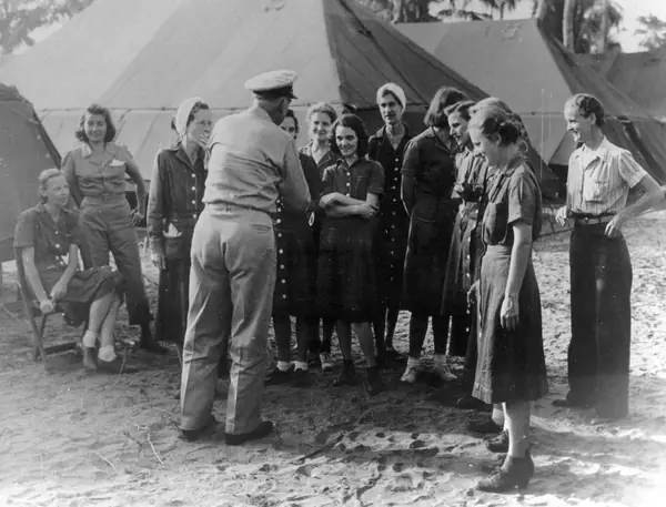 US Navy nurses rescued from Los Baños, 1945 (fellow internees, not Buckles)