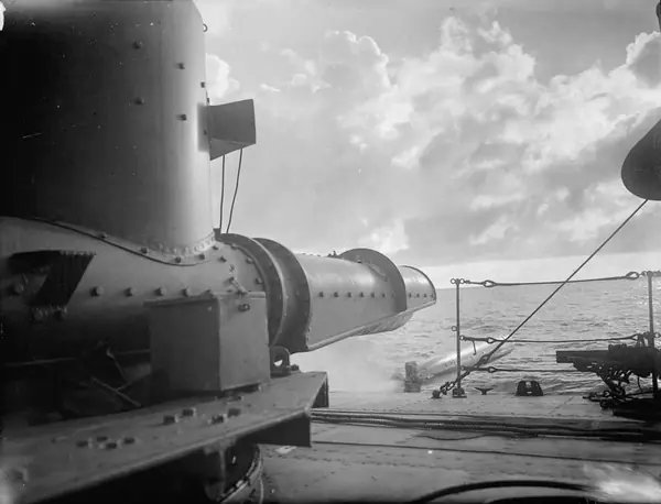 British Destroyer Fires a Torpedo, and Brings It Back Again. 25 November 1942, in the Indian Ocean Aboard HMS Derwent. a British Destroyer Carried Out a Torpedo Exercise and Afterwards Recovered the Torpedo. A13695