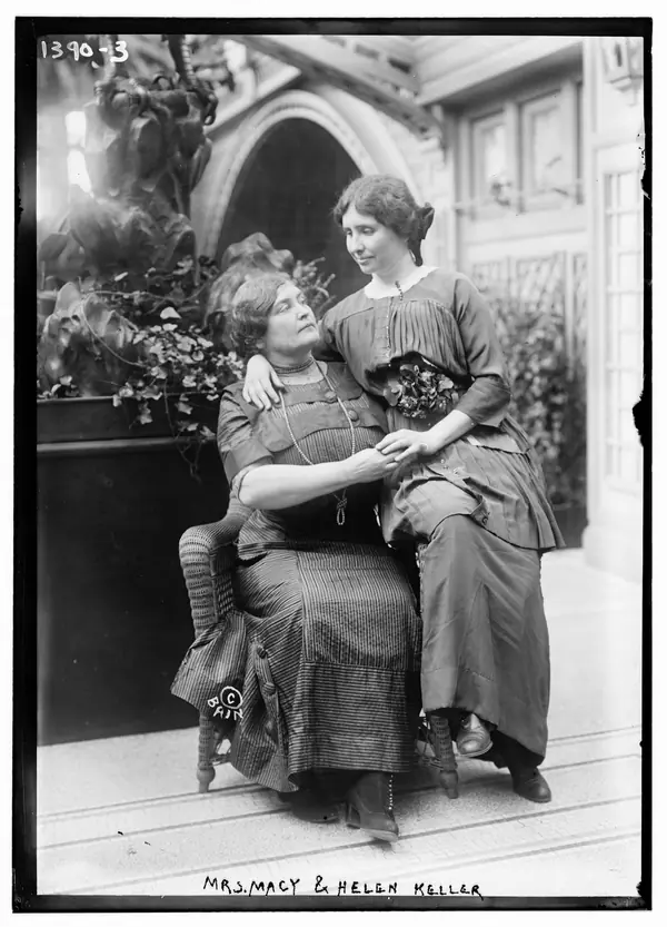 Mrs. Macy and Helen Keller LCCN2014687610