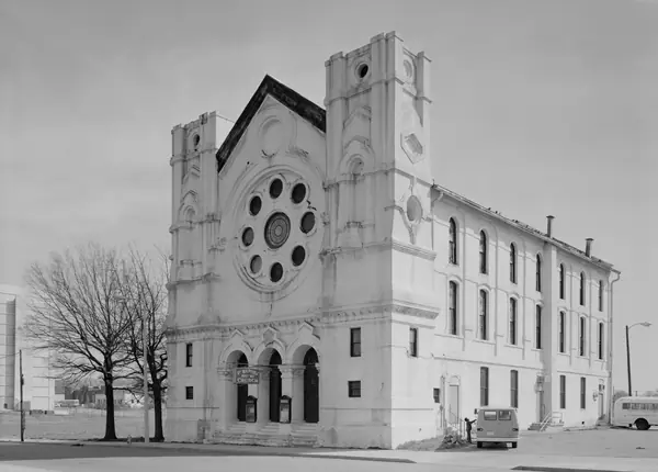 Beale Street Baptist Church, Memphis, which housed her paper’s office in the late 1880s, photographed many years later (cropped)