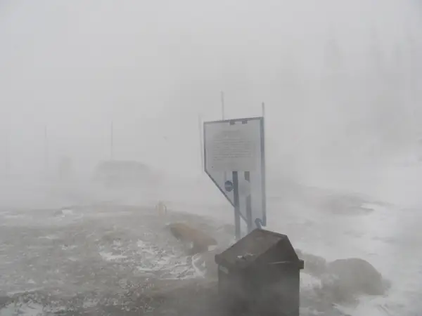 Heavy snow and high winds on Mount Rose Summit, February 6, 2014