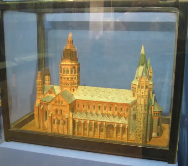 Merrick’s card model of Mainz Cathedral, Royal London Hospital Museum, 2008