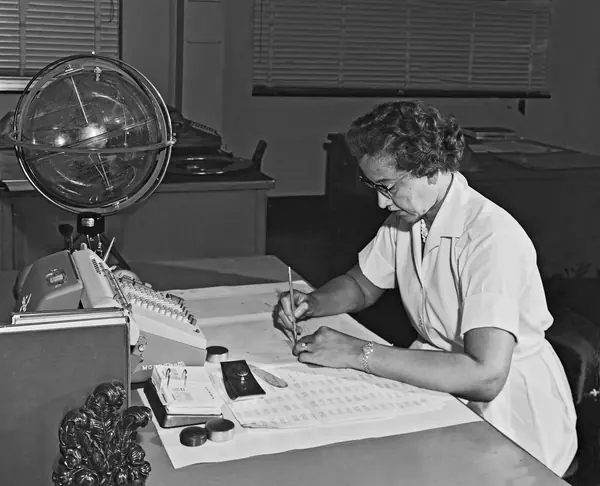 Katherine G Johnson at Work (LRC-1962-B701 P-09381)