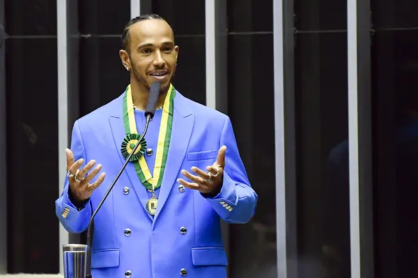 Lewis Hamilton speaks at the session that made him an honorary citizen of Brazil, Chamber of Deputies, Brasília, November 7, 2022