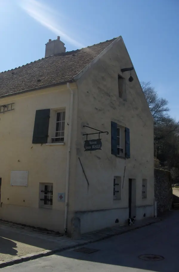 Louis Braille’s birth house in Coupvray, 2010 (cropped)