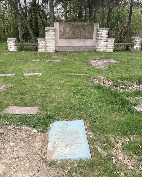 Major Taylor’s grave, Mount Glenwood Memory Gardens South, 2023