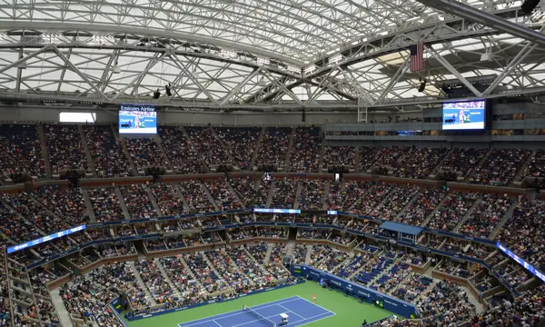 Arthur Ashe Stadium with the roof closed on day 5 of the 2018 US Open, August 31, 2018 (cropped; a week before the final)