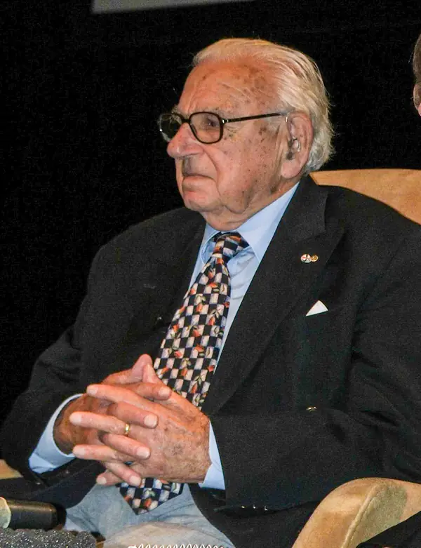 Nicholas Winton at his meeting with students at the Congress Centre, Prague, October 2007