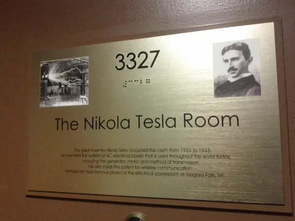The plaque on the door of room 3327, Hotel New Yorker, 2012 (a modern photo)