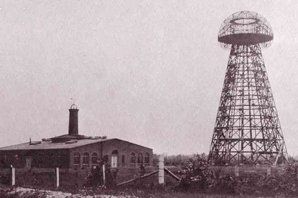 Tesla’s Wardenclyffe tower, 1904