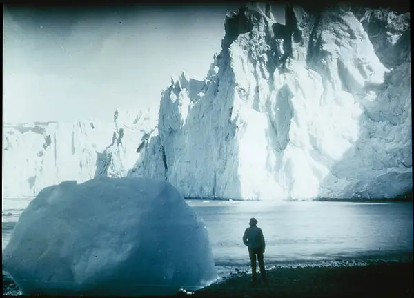 Face of the Neumeyer Glacier, 1915 - by Frank Hurley (3535464932)