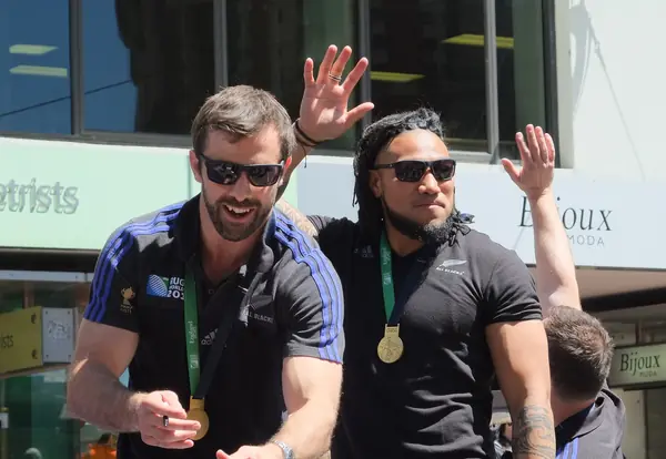 Conrad Smith and Ma’a Nonu wearing their 2015 World Cup winners’ medals at the All Blacks’ victory parade, Wellington, November 6, 2015 (not Williams’s medal)