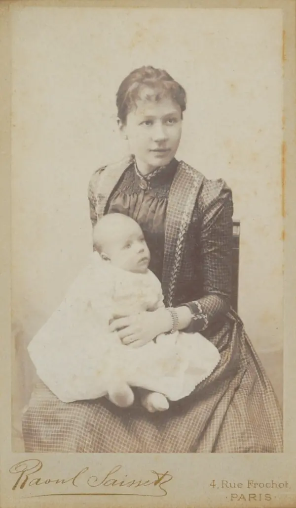 Jo van Gogh-Bonger with her son Vincent Willem, photographed by Raoul Saisset, Paris, 1890